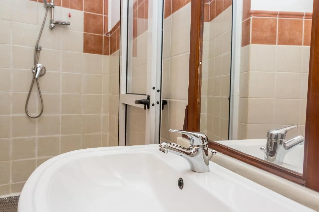 Ajp Holidays - Porto Antigo 2 Beachfront Apartment Santa Maria 0*,